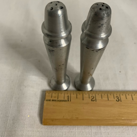 VINTAGE| Metal Bullet Shaped Salt and Pepper Set - Picture 9 of 9